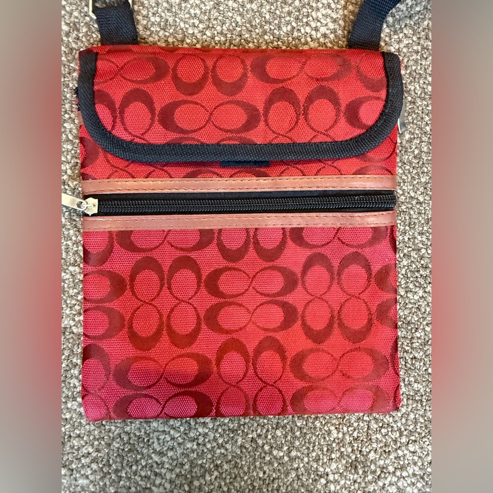 Vintage Coach Red and Black Crossbody Bag - Picture 9 of 11